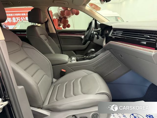 Volkswagen Touareg id 4329156 из Китая 27