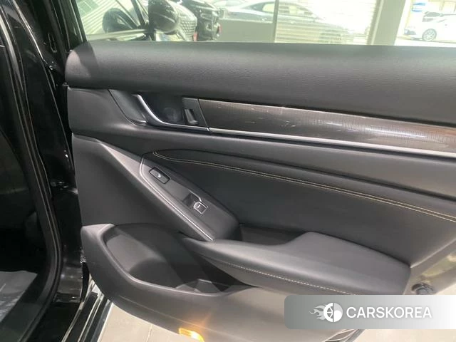 Honda Accord id 4307778 из Китая 41
