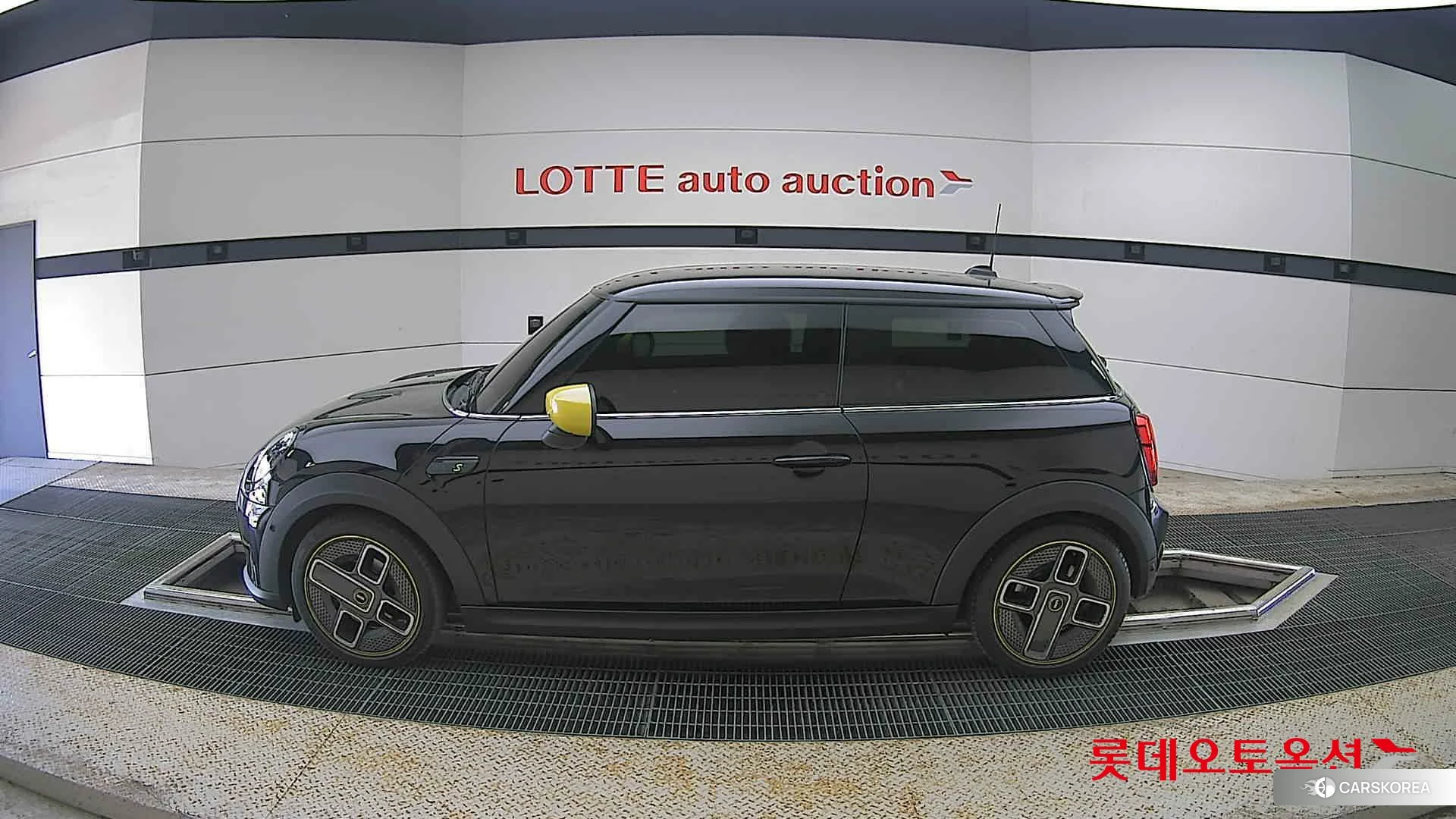 BMW MINI Cooper SE id 4289294 из Кореи 34