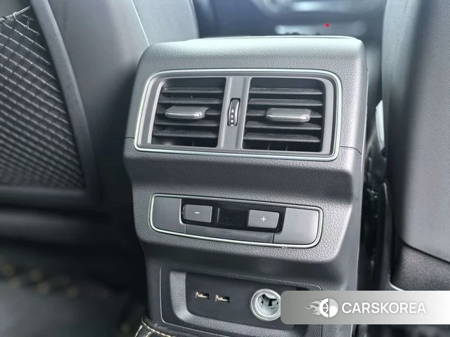 Audi Q5L id 4276652 из Китая 17