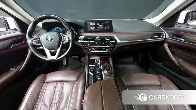 BMW 5 Series (G30) id 3617193 из Кореи 17