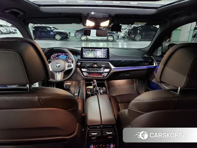 BMW 5 Series (G30) id 3415758 из Кореи 17