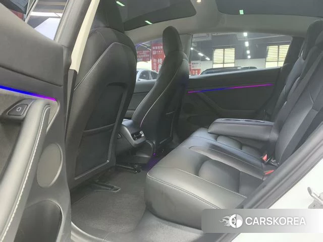 Tesla Model 3 id 3890023 из Китая 7