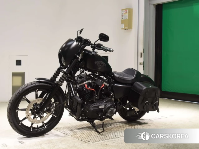 Harley-Davidson Sportster XL883N 2017 из Японии, фото 2