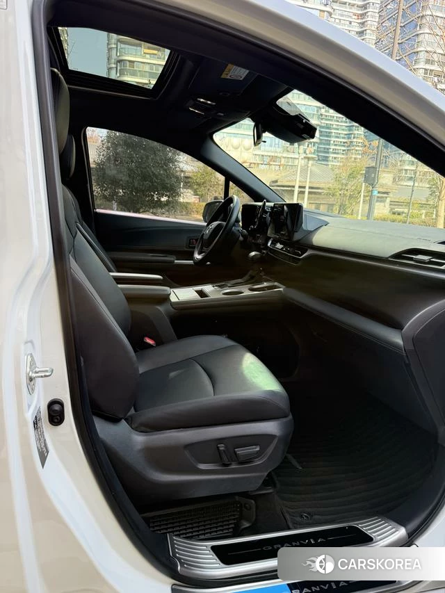 Toyota Grevia id 4260746 из Китая 10