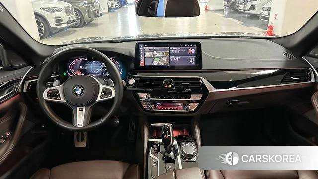 BMW 5 Series (G30) id 4676771 из Кореи 17