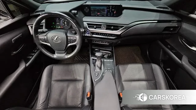 Lexus UX250h id 2976671 из Кореи 17