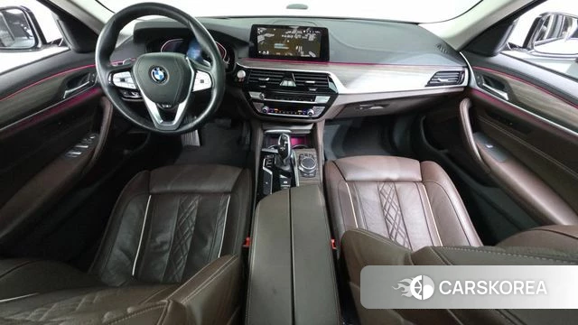 BMW 5 Series (G30) id 4918381 из Кореи 17
