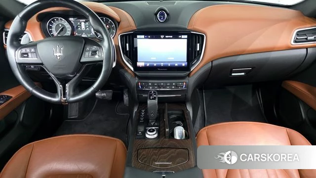Maserati Ghibli id 4592094 из Кореи 31
