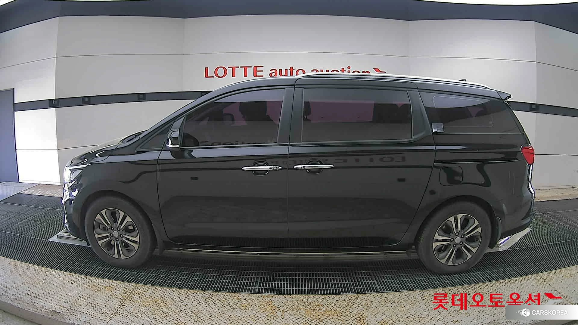 Kia Carnival id 4289556 из Кореи 35