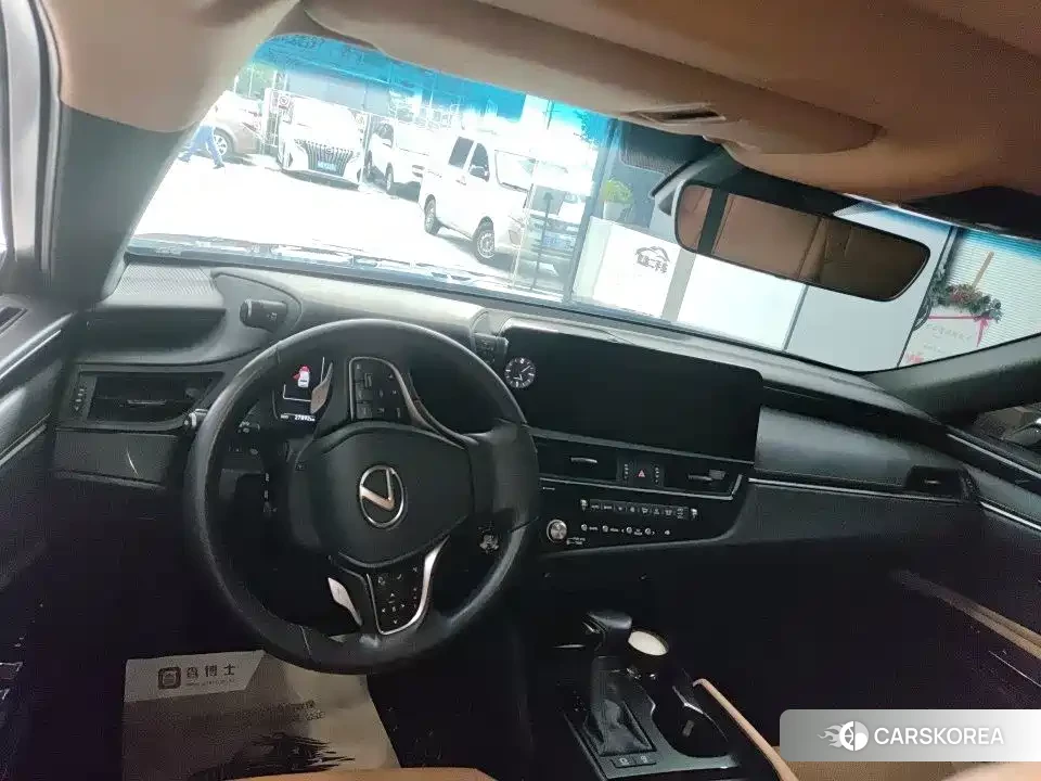 Lexus ES id 4539140 из Китая 7