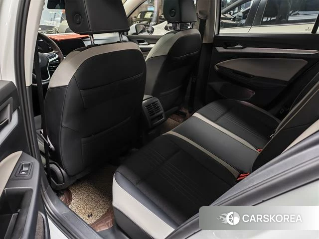 Volkswagen Golf id 4329121 из Китая 7