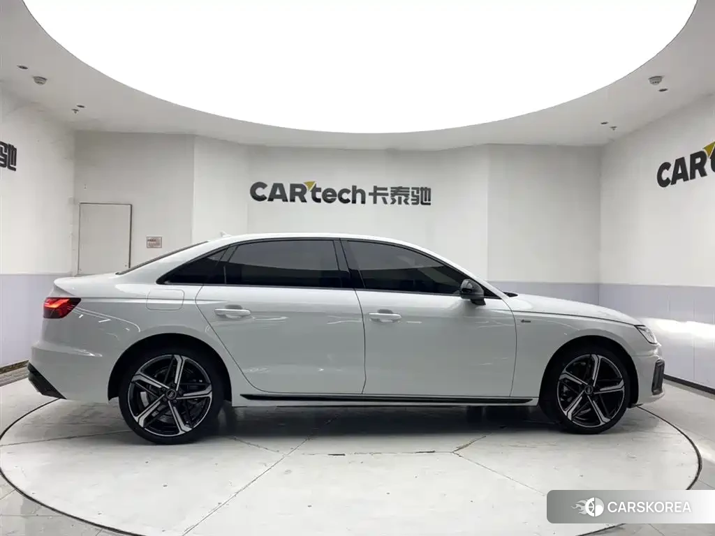 Audi A4L id 4576393 из Китая 29