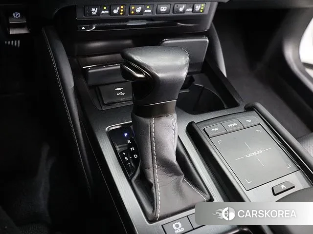 Lexus ES300h 7th generation id 3735939 из Кореи 17