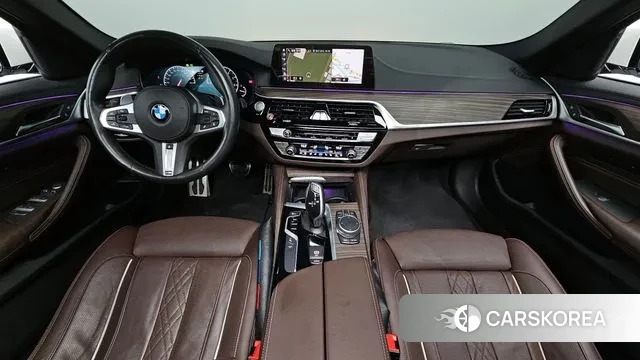 BMW 5 Series (G30) id 3033899 из Кореи 17