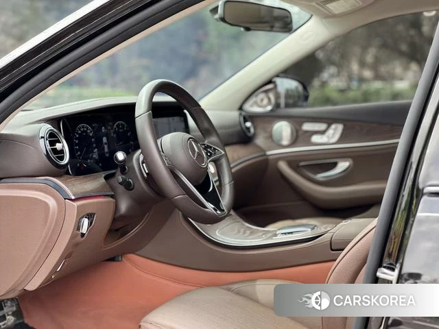 Mercedes-Benz E-class id 4263494 из Китая 7