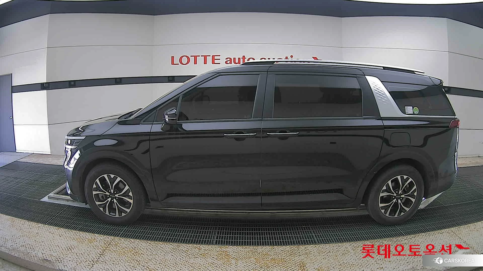 Kia Carnival id 4289621 из Кореи 33