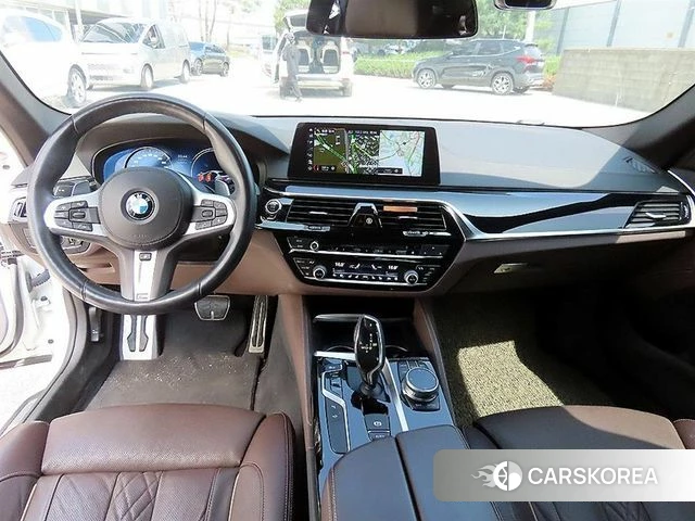 BMW 5 Series (G30) id 3942991 из Кореи 17