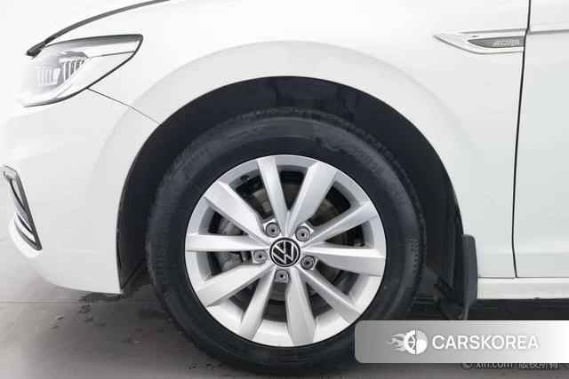 Volkswagen Bora id 4307138 из Китая 21
