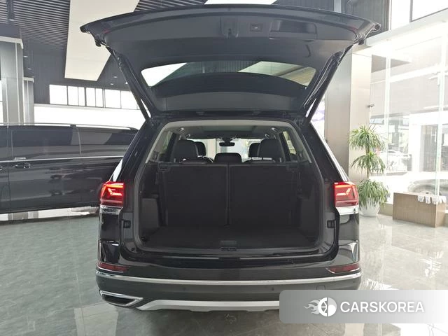 Volkswagen Tourang id 4321391 из Китая 13