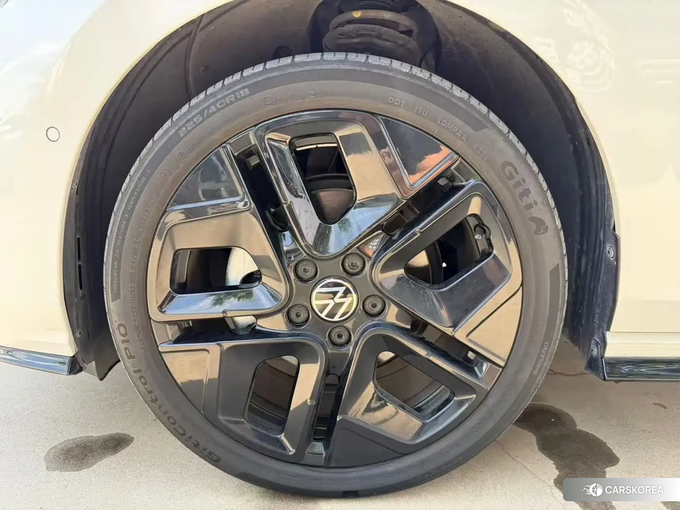 Volkswagen Golf id 4628134 из Китая 14