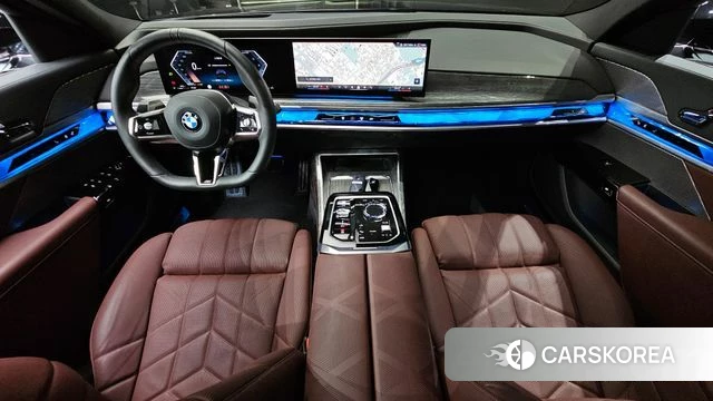 BMW 7 Series (G70) id 3891231 из Кореи 17