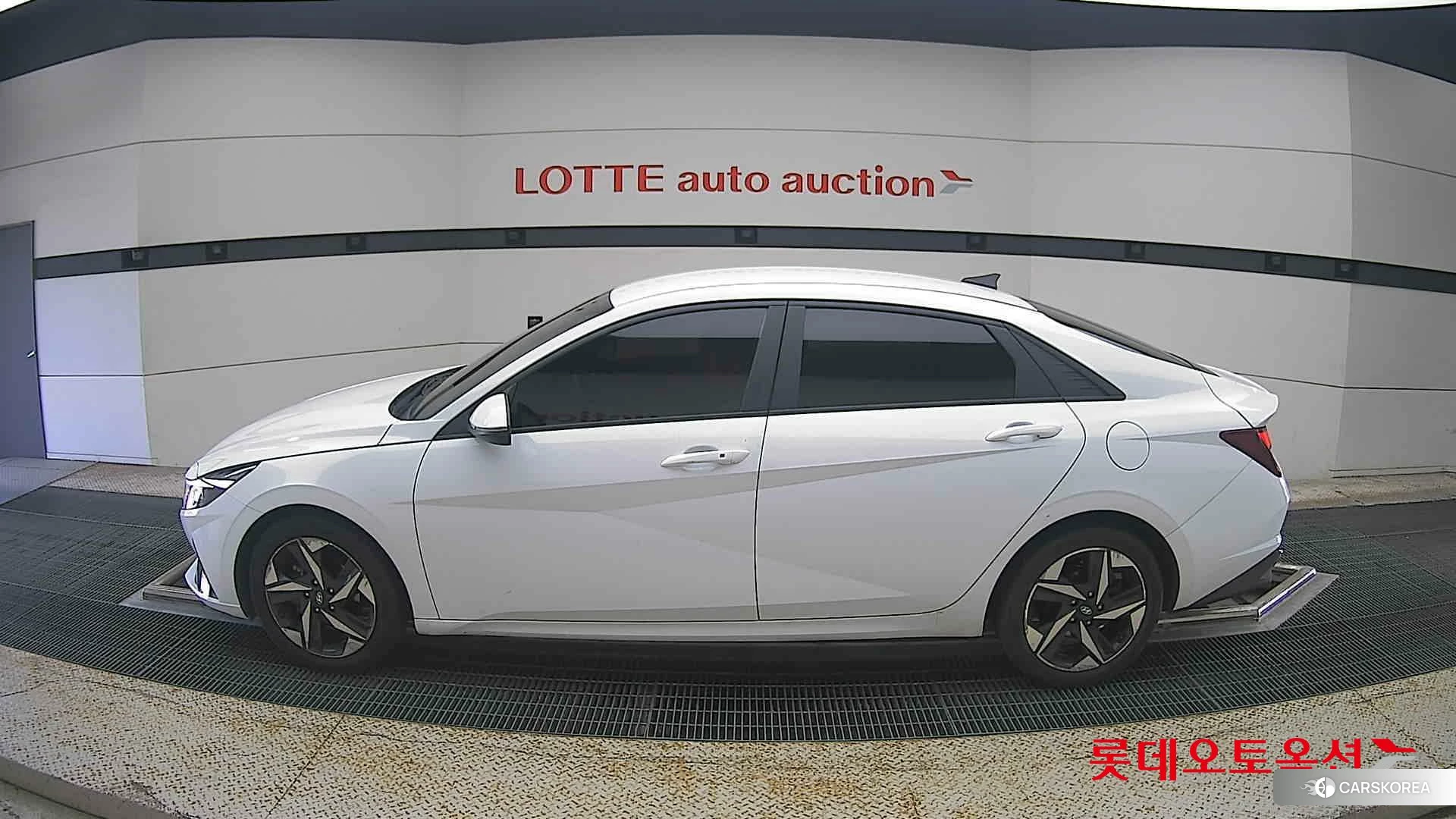 Hyundai Avante Hybrid id 4909169 из Кореи 33