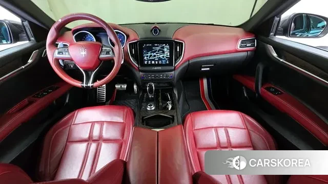 Maserati Ghibli id 3531292 из Кореи 17