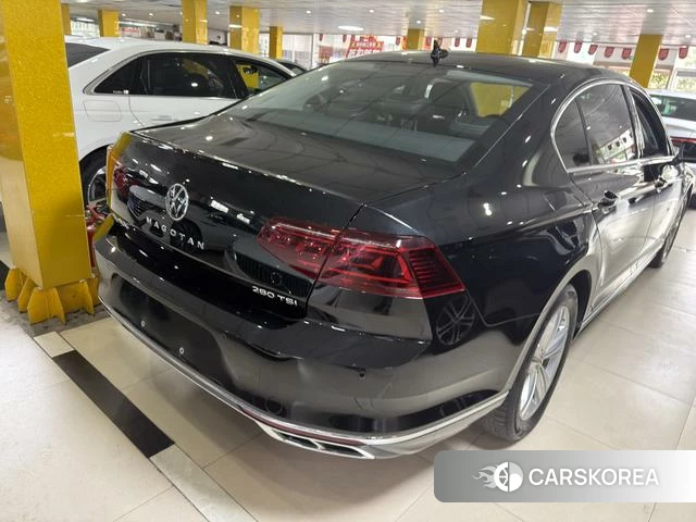 Volkswagen Magotan id 4336231 из Китая 7