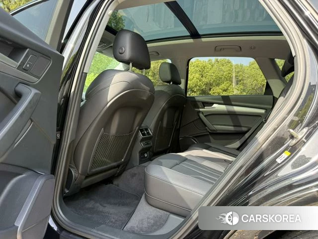 Audi Q5L id 4300900 из Китая 13
