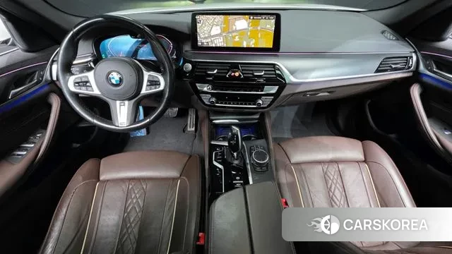 BMW 5 Series (G30) id 3433138 из Кореи 17