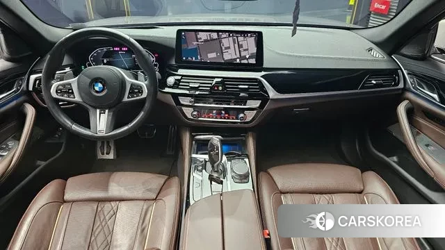 BMW 5 Series (G30) id 3616049 из Кореи 17