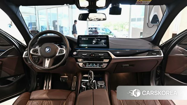 BMW 5 Series (G60) id 4322704 из Кореи 15