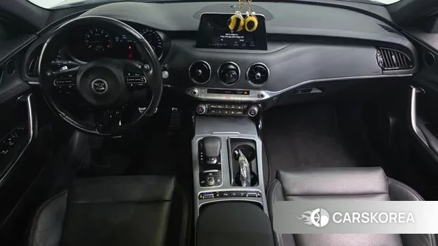 Kia Stinger id 3133974 из Кореи 17