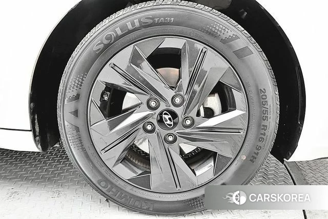 Hyundai Avante (CN7) id 4402069 из Кореи 17