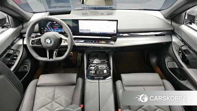 BMW 5 Series (G60) id 4602214 из Кореи 32