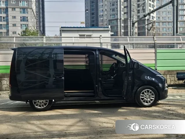 Hyundai Staria id 3022972 из Кореи 17