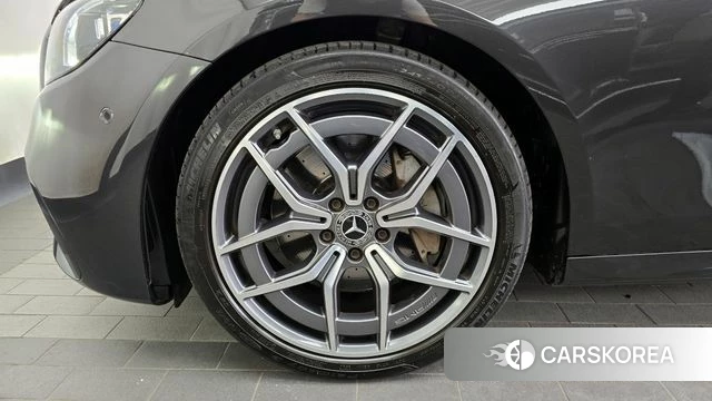 Mercedes-Benz E-Class W213 id 3860698 из Кореи 17