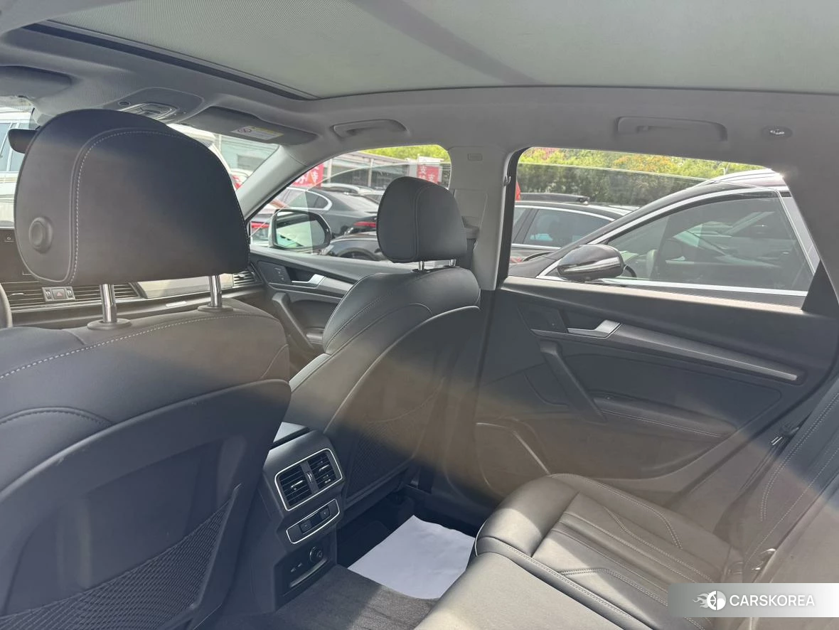 Audi Q5L id 4513618 из Китая 7