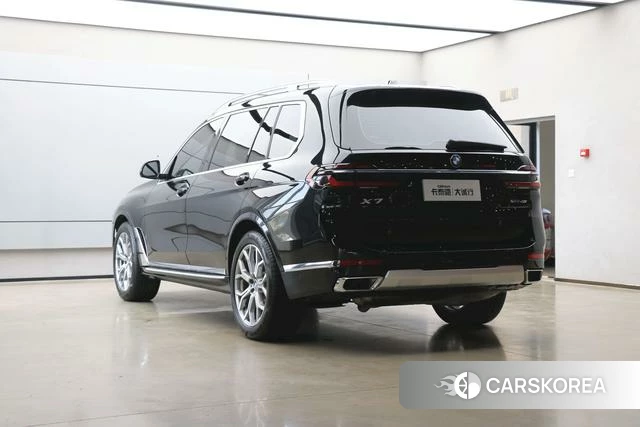BMW X7 id 4261733 из Китая 31