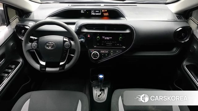 Toyota Prius C id 3879727 из Кореи 17