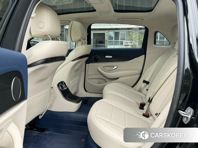 Mercedes-Benz E-class id 4264872 из Китая 17