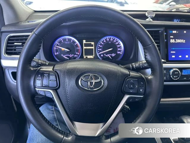 Toyota Highlander id 4207835 из Китая 12