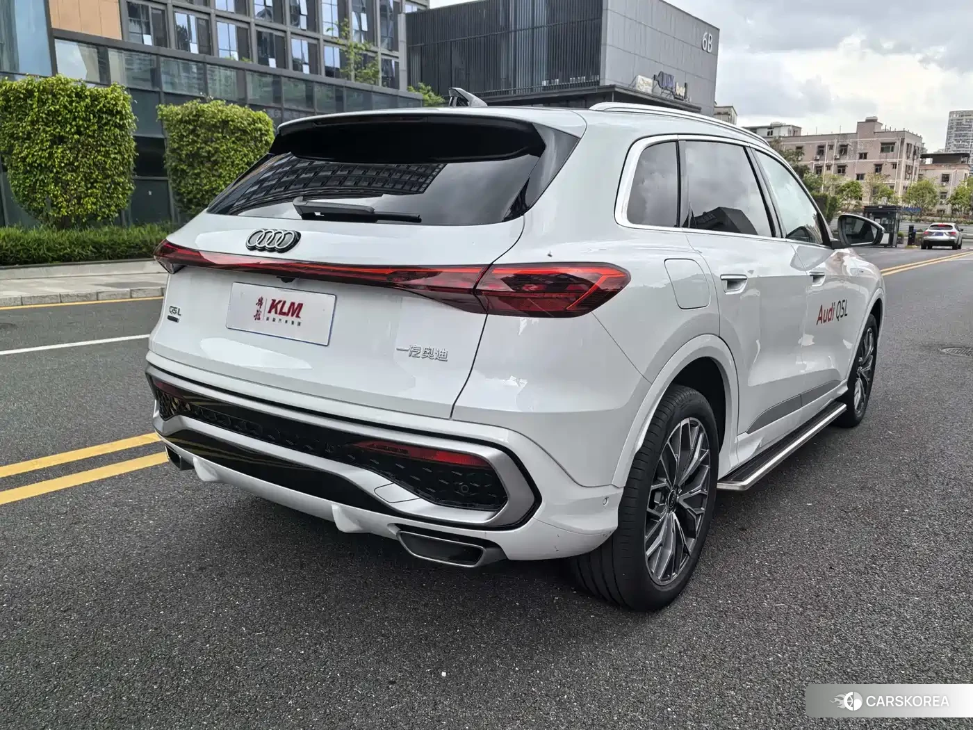 Audi Q5L id 4644501 из Китая 7