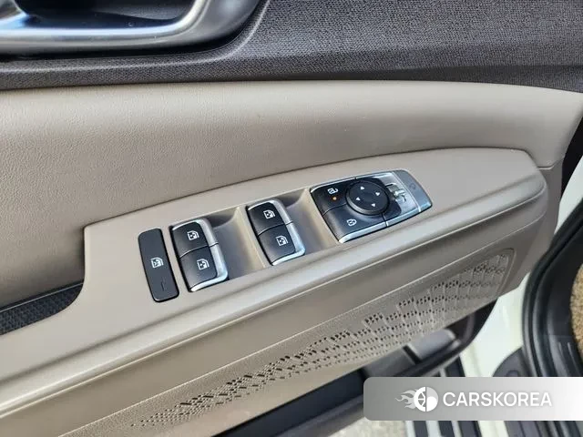 Kia The New Carnival 4th Generation id 3492120 из Кореи 17