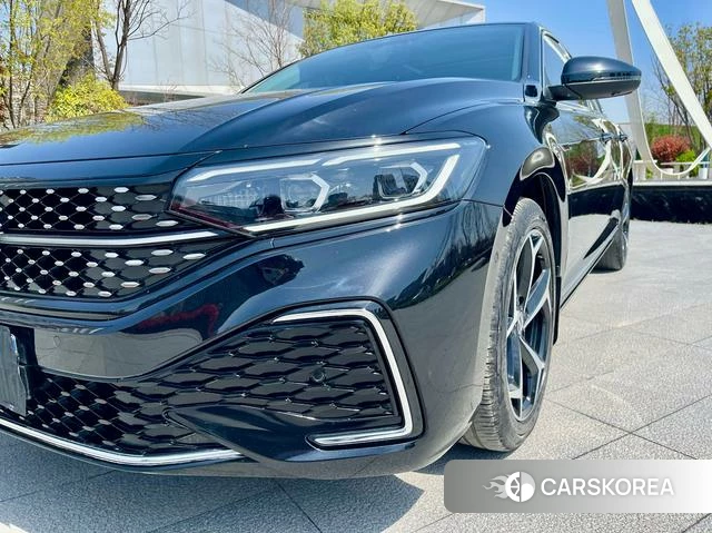 Volkswagen Passat id 4263831 из Китая 27
