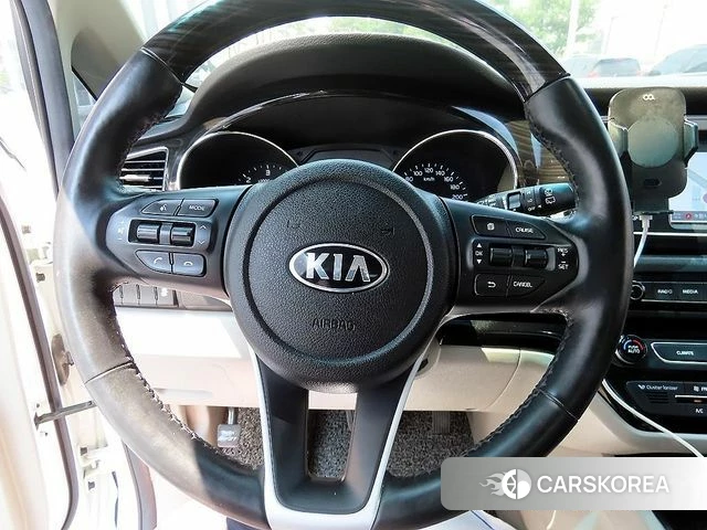 Kia The New Carnival id 4447225 из Кореи 17