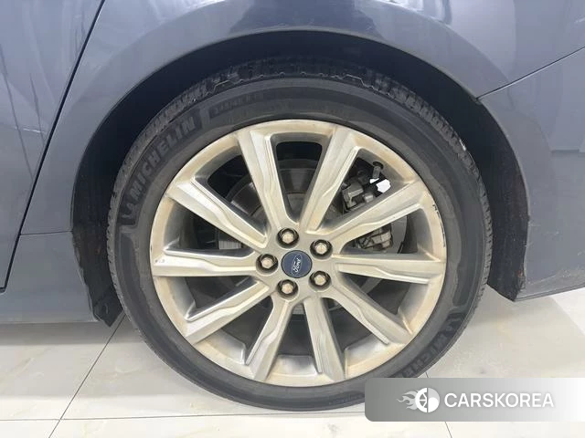 Ford Taurus id 3869710 из Китая 17