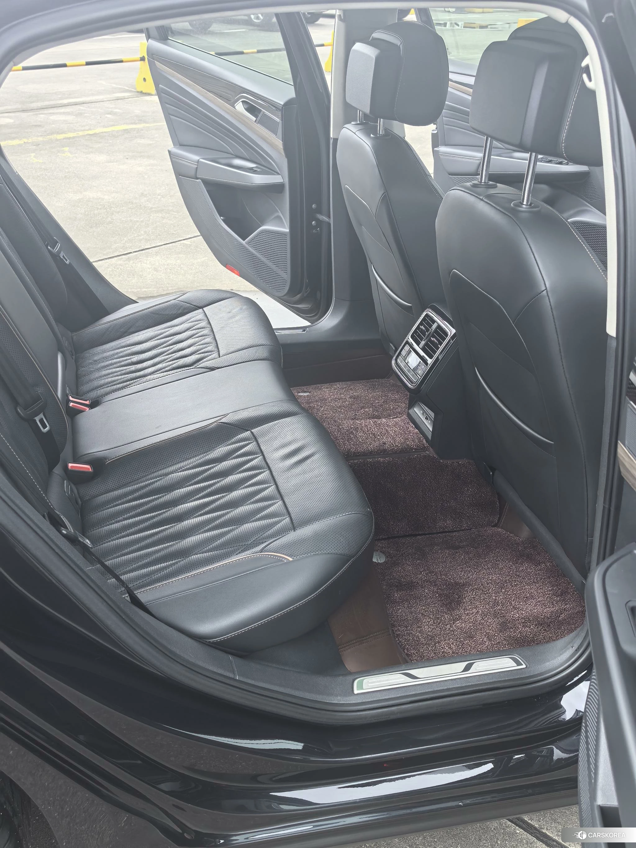 Volkswagen Passat id 4419075 из Китая 17