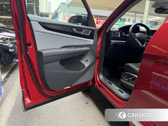 Volkswagen Tourang id 4300388 из Китая 36